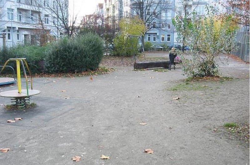 C 3 Moltkeplatz Spielplatz vorUmbau Foto LHH 800x530