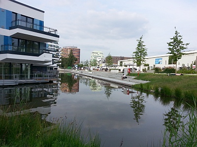 INTERESS Foto Gerhard Doobe Hamburg 400x300